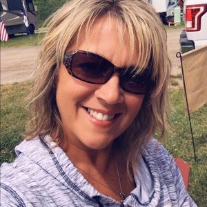 Meet your Posher, Dawn